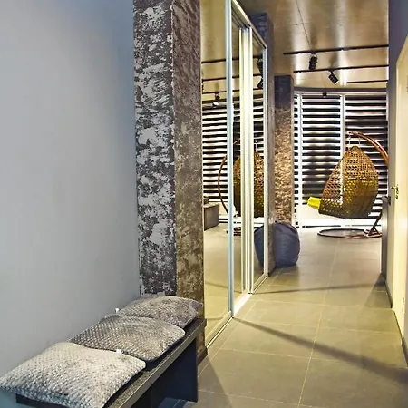 Arcadia Grey Апартаменти